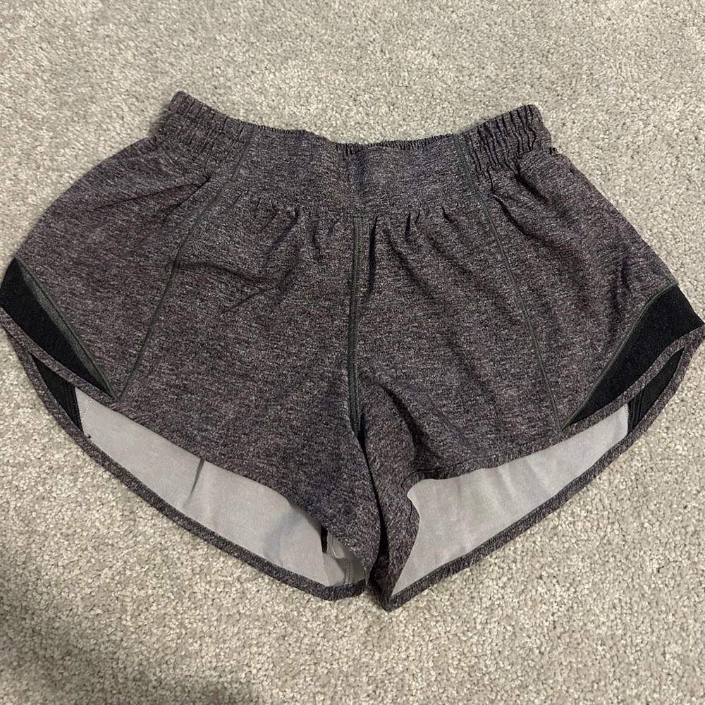 Hotty Hot Lined Short 2.5" in heather grey